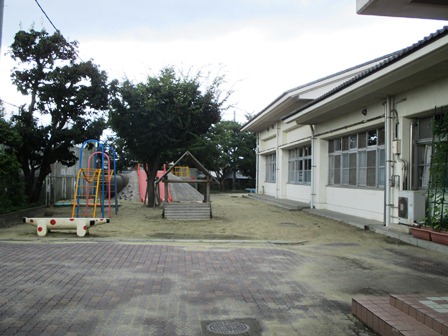 中央幼稚園の園庭