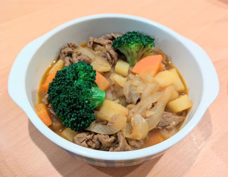 ブロッコリーと牛肉のスープカレー