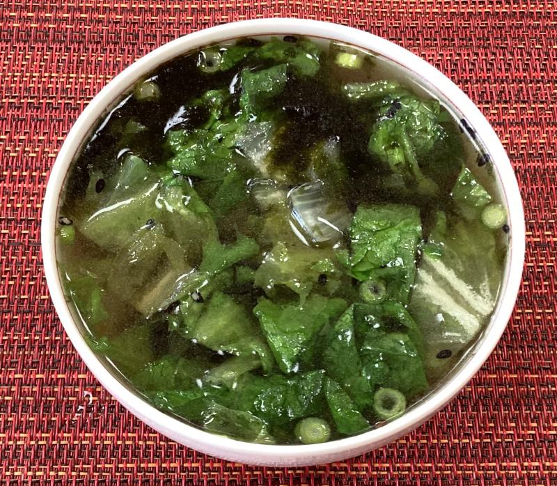 海苔とレタスの中華風スープ