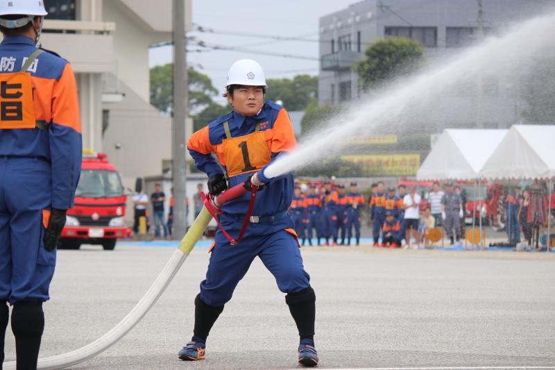 1番員の放水の様子